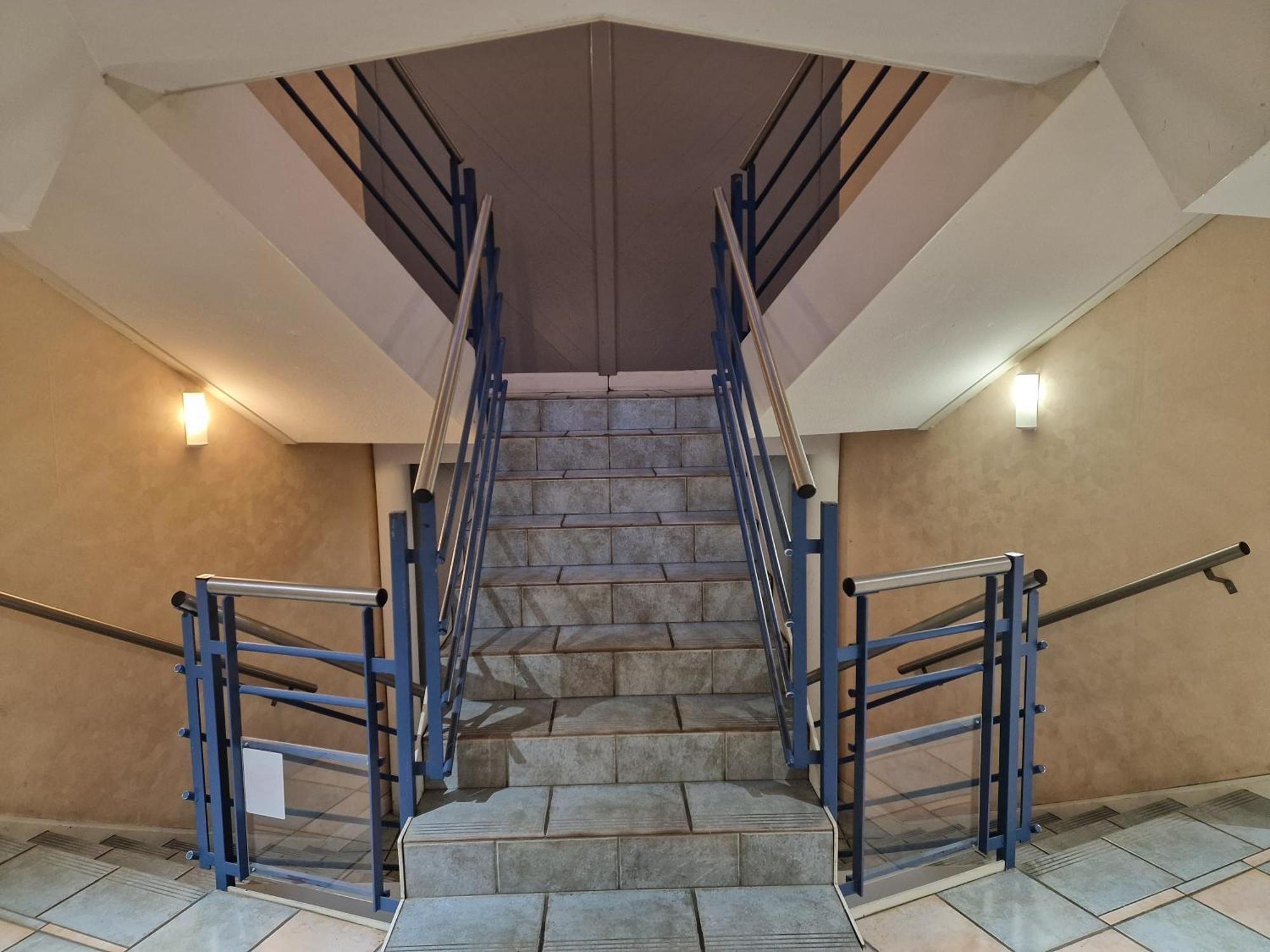 Comfortable Duplex En Residence Securisee Proche Metro Toulouse Eksteriør bilde